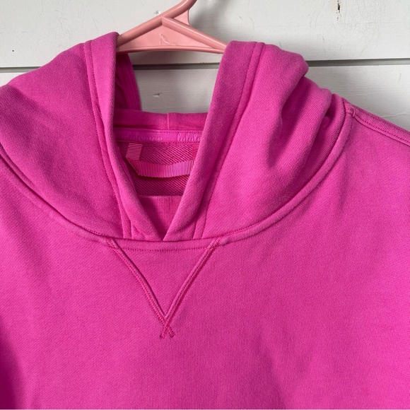 Lululemon all yours cropped hoodie sonic pink women’s size 4 - Picture 3 of 4